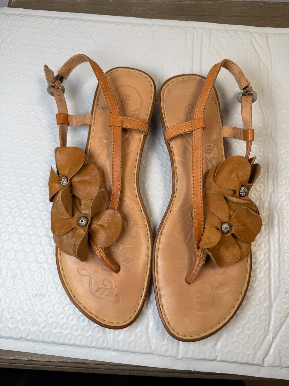 Born Børn Leather Flower T Strap Slingback Sandals Brown Women’s Size 8 M